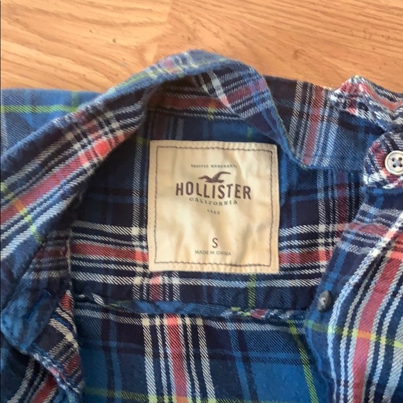 Hollister dress shirt in good shape - Picture 4 of 4